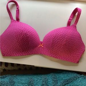 Cacique Simply Wire Free Plunge Bra 38DD